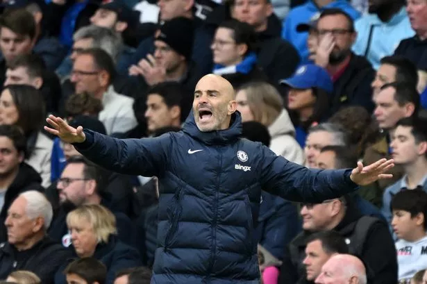 Enzo Maresca, Robertas Sanchezas susiduria su „Chelsea“ dviguba dilema