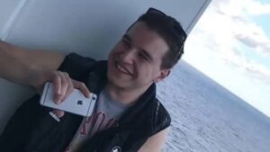 Toronto policija suėmė paauglį, įtariamą pokerio profesionalų nužudymu po susišaudymo