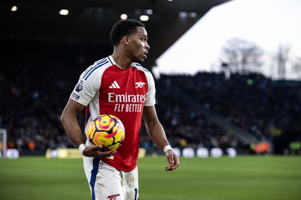 „Arsenal“ mediena „Lewis-Skelly Red Card Poveikis“